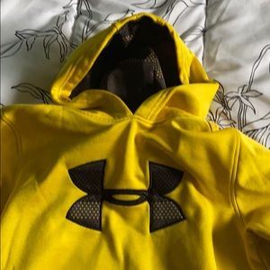 Under Armour youth sweatshirt